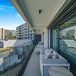 Aqua Luxe Apartment