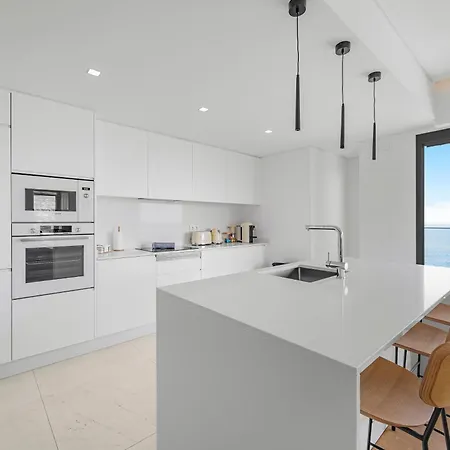 Aqua Luxe Apartment *