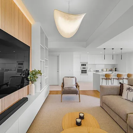 Aqua Luxe Apartment *
