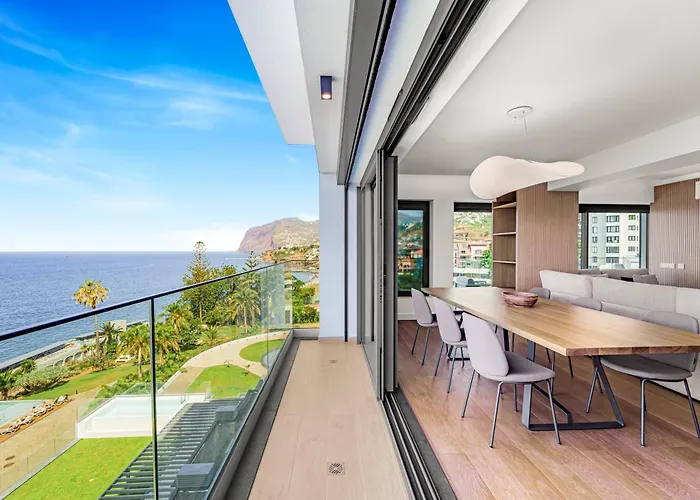 Aqua Luxe Funchal (Madeira)