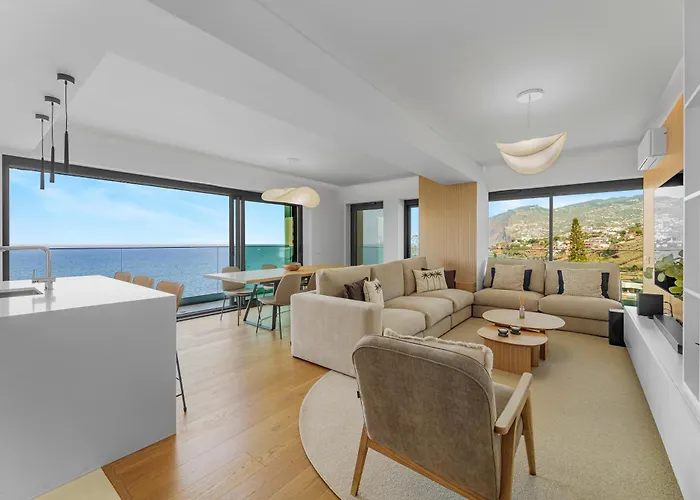 Aqua Luxe Apartament Funchal (Madeira)